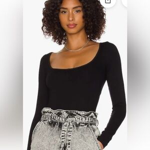 Free People settle in scoop neck bodysuit sz M